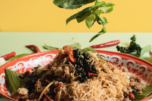 TAAN THAI MAMA PAD KRA PAO